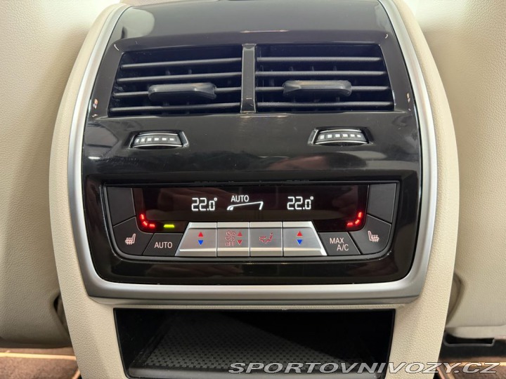 BMW X5 M50i xDrive, LASER, MASÁŽ 2022