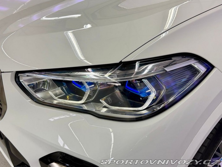 BMW X5 M50i xDrive, LASER, MASÁŽ 2022