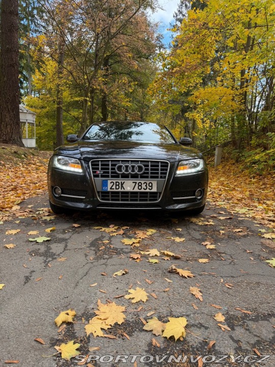 Audi A5 3,0 176 kW | 3× S line 2010