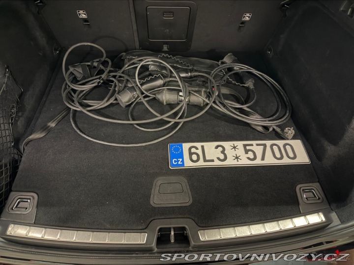 Volvo Ostatní modely XC60 T6 Rdesign Black, tažné 2021