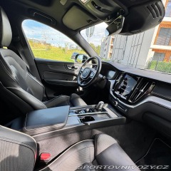 Volvo Ostatní modely XC60 T6 Rdesign Black, tažné 2021