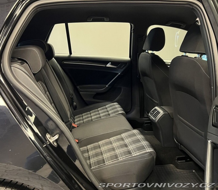 Volkswagen Golf 2.0 TDI DSG GTD 2015