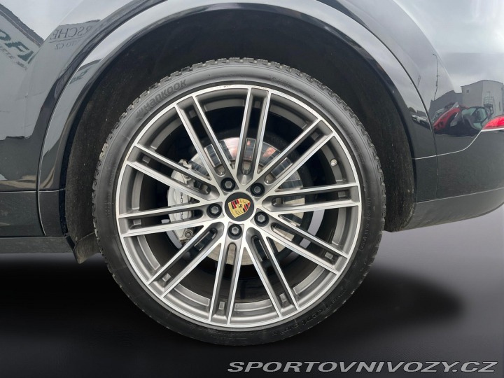 Porsche Cayenne Turbo 2021