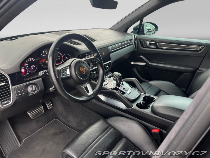 Porsche Cayenne Turbo 2021