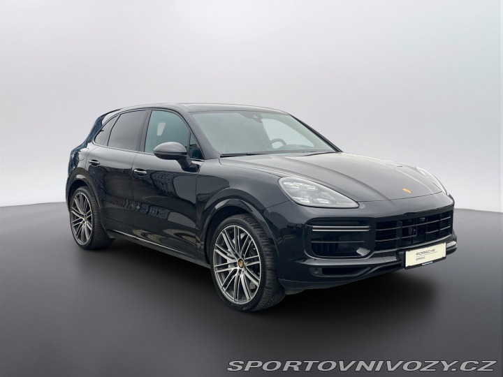 Porsche Cayenne Turbo 2021
