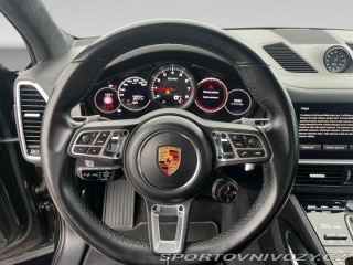 Porsche Cayenne Turbo 2021
