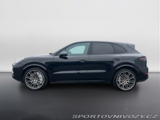 Porsche Cayenne Turbo 2021