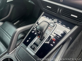 Porsche Cayenne Turbo 2021
