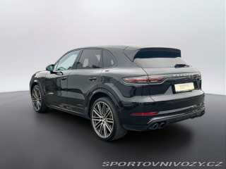 Porsche Cayenne Turbo 2021