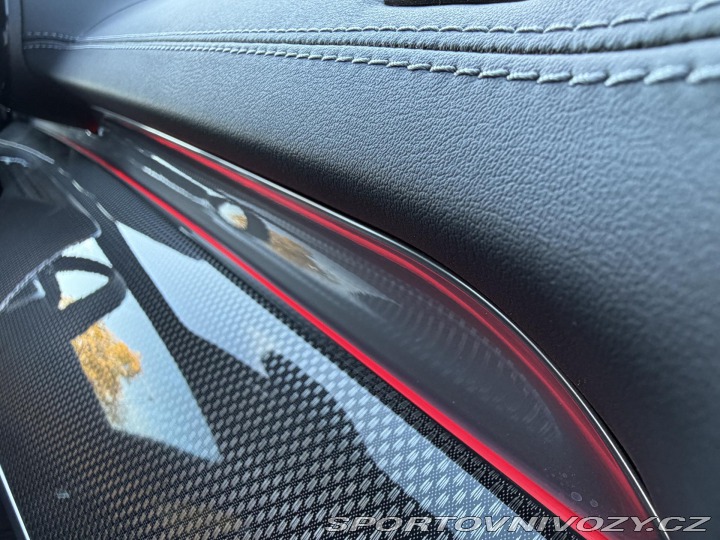 Mercedes-Benz C 300T 4Matic AMG Distronic 2025