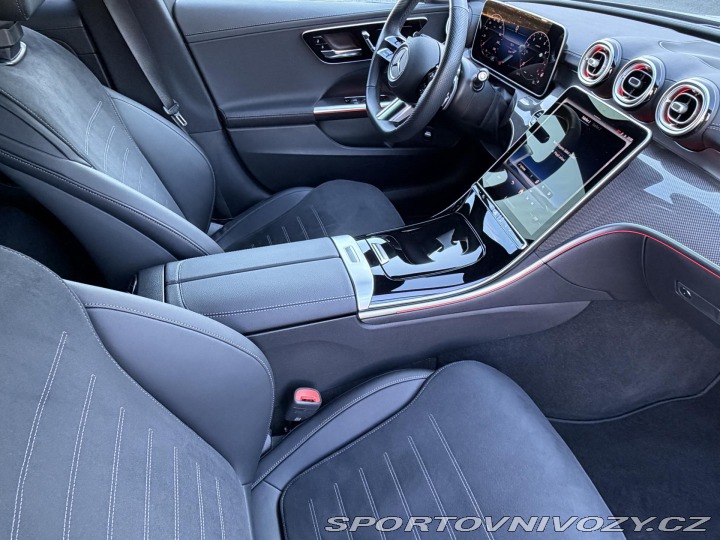 Mercedes-Benz C 300T 4Matic AMG Distronic 2025
