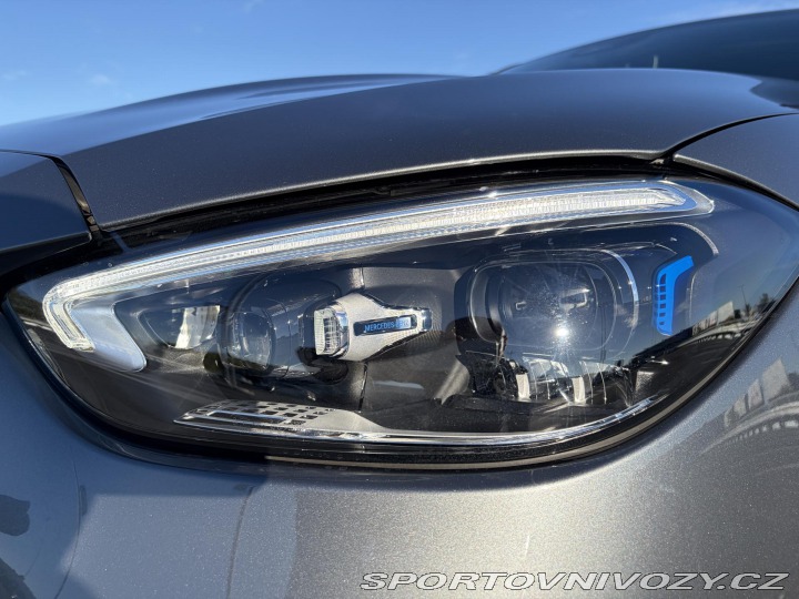 Mercedes-Benz C 300T 4Matic AMG Distronic 2025