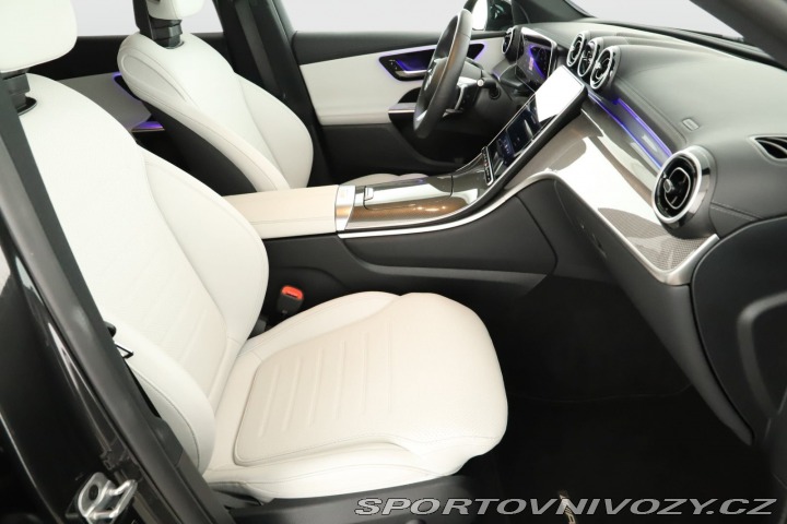 Mercedes-Benz Ostatní modely GLC AMG Line GLC 300 de 4MATI 2025