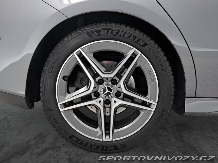 Mercedes-Benz CLA 220 d 2021