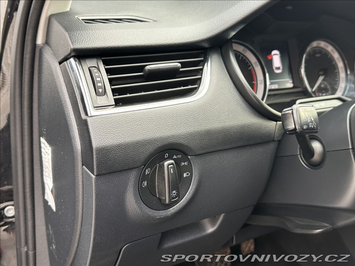 Škoda Ostatní modely Octavia 2,0 TSI 190PS Style DSG 2020