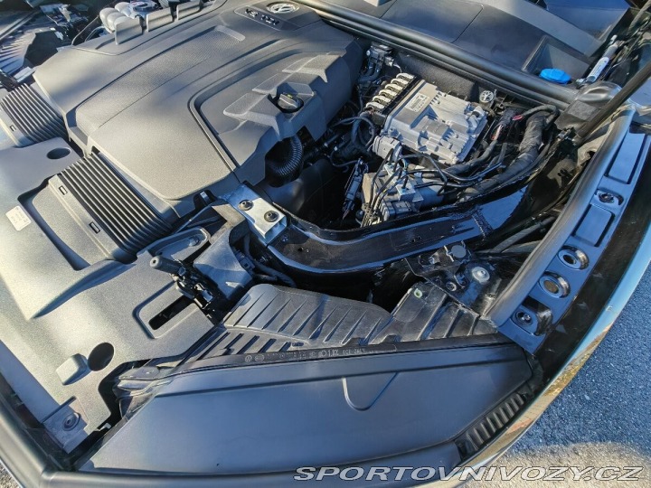 Volkswagen Ostatní modely Touareg 3,0 TDi /ČR /rok 2022 / 1800