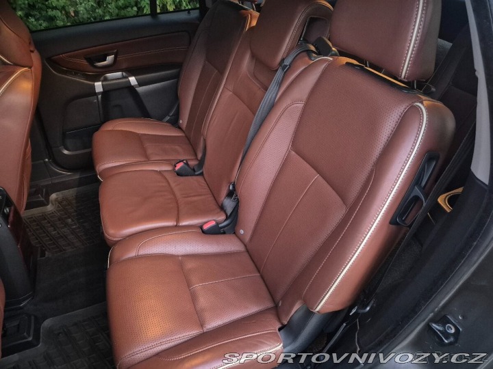 Volvo Ostatní modely XC90 2,4 D5 Executive 2011, 2010