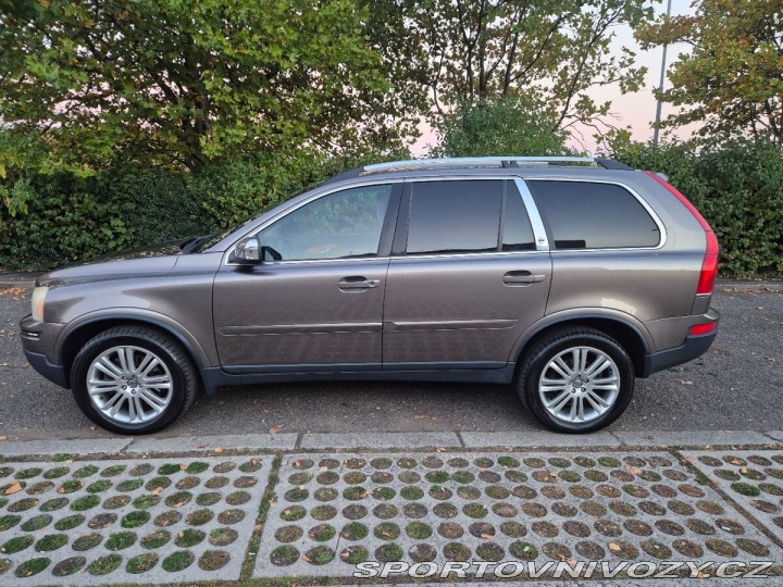 Volvo Ostatní modely XC90 2,4 D5 Executive 2011, 2010