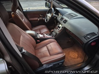 Volvo Ostatní modely XC90 2,4 D5 Executive 2011, 2010