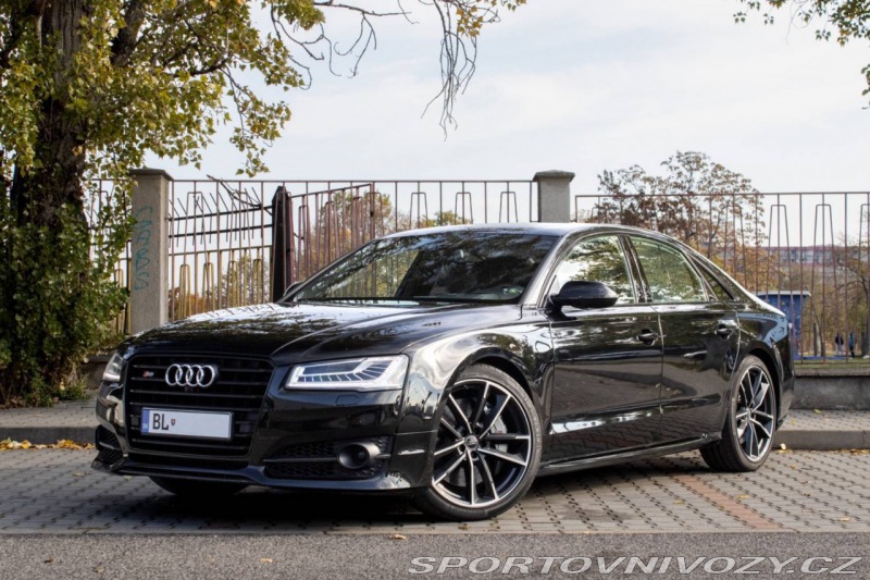 Audi S8 Plus 4.0 TFSI V8 quattro