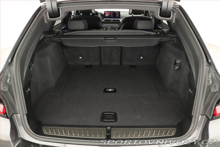 BMW 5 530d xDrive 2023