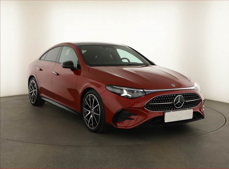 Mercedes-Benz CLA 200, AMG, KAMERA, MASÁŽ