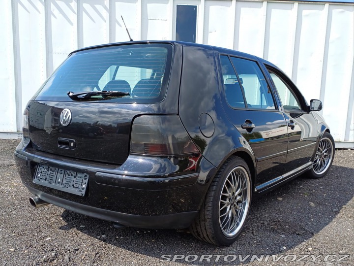 Volkswagen Golf 2002