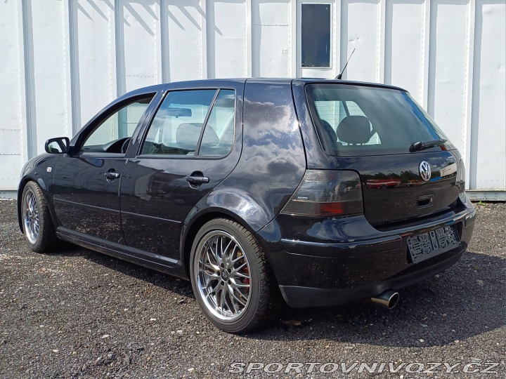 Volkswagen Golf 2002
