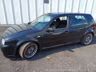 Volkswagen Golf 2002