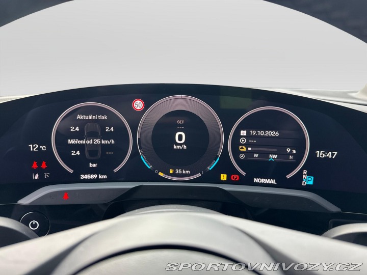 Porsche Taycan 4 2025
