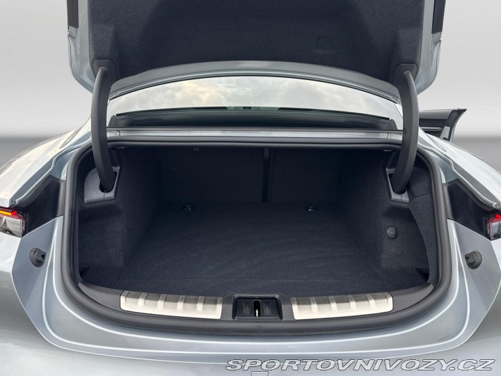 Porsche Taycan 4 2025
