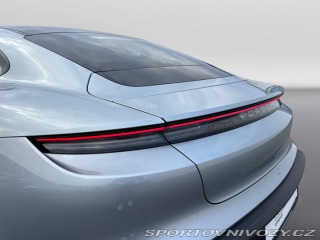 Porsche Taycan 4 2025