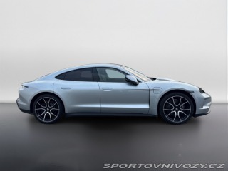Porsche Taycan 4 2025