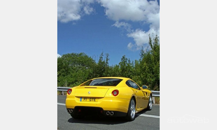 fotogalerie-ferrari-599-gtb-39677_4-750x.jpg