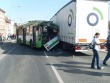 Trolejbus vs kamion