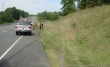 Mustang v příkopu
